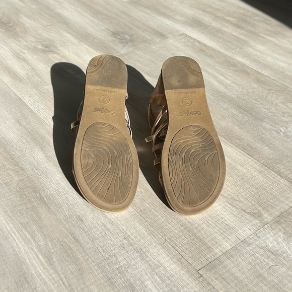 Cute Cat & Jack strappy sandals - Picture 5 of 6